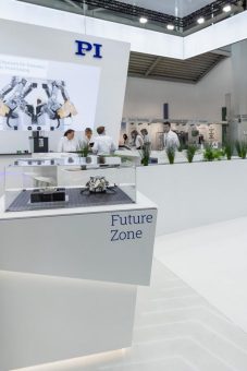 Präzision neu definiert: PI überzeugt mit kosteneffizienten Zukunftstechnologien auf der LASER World of PHOTONICS 2025