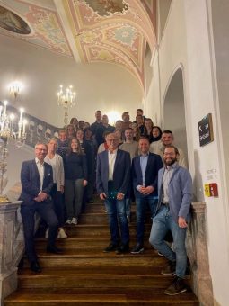 Profession mit Haltung: neue Fachkräfte stärken die Pflege im Maßregelvollzug