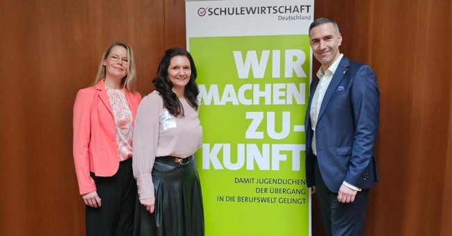KOMSA gewinnt SCHULEWIRTSCHAFT-Preis 2025