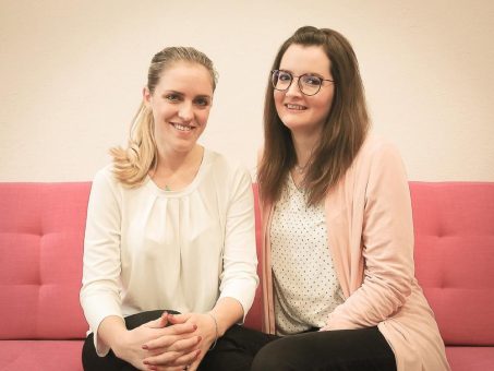 Traunsteiner GrafikDesignerin Lisa Wirth feiert Meilenstein mit eigener Papeterie-Marke