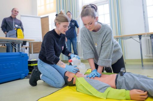 Zehn Jahre zertifizierte Reanimationskurse am Klinikum Karlsruhe