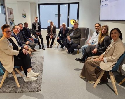 Zweites „Frühstück mit dem Landrat bei der FHM“ setzt Impulse für Zukunftsthemen