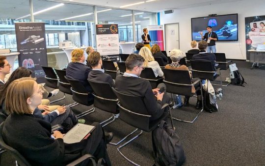 Bayerns innovativste Köpfe betreten die Bühne beim BayStartUP & BioM Pitch Day