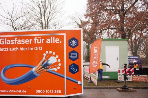 DNS:NET baut Glasfaser in Französisch-Buchholz