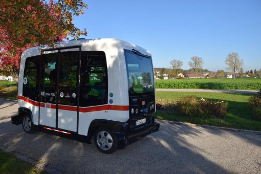 TÜV SÜD schafft Grundlagen für ersten automatisiert fahrenden öffentlichen Bus