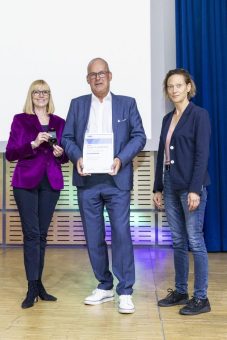 Ehrungen im DVS: Drei DVS-Ehrenringe verliehen