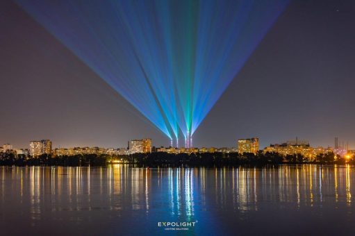 Laserblumen über Dnipro