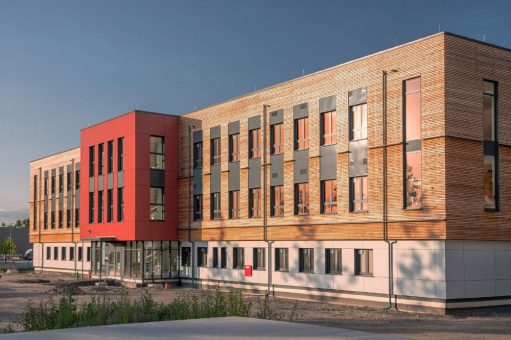 Effizient genutzt, Modular gebaut – Schulbau von KLEUSBERG