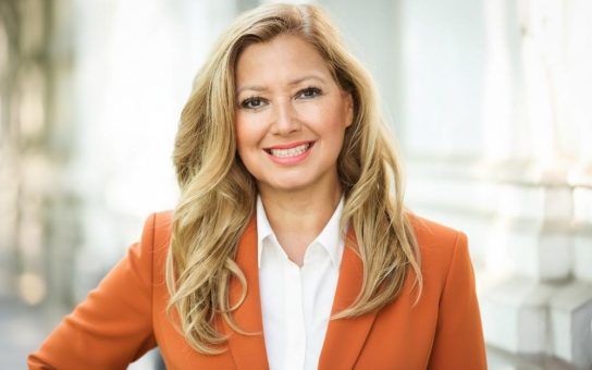 Rachel Linnemann wird neue CEO von tecRacer – Fokus auf AWS, GenAI und digitale Souveränität