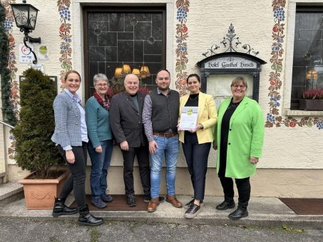 Das Flair Hotel Gasthof Hirsch in Hayingen-Indelhausen wurde erneut als „Qualitätsgastgeber Wanderbares Deutschland“ rezertifiziert