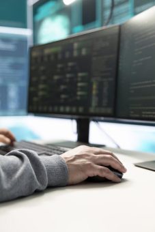 PLM-Software KMU & PLM-Software Mittelstand: flowplm.cloud bringt strukturierte Produktentwicklung in kleine und mittelständische Unternehmen