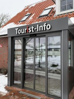 Krummhörn-Greetsiel: Tourist-Information Greetsiel bis März im Nationalpark-Haus untergebracht