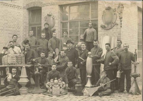 Vom königlichen Hofflaschnermeister zum Weltmarkführer: 125 Jahre Dürr