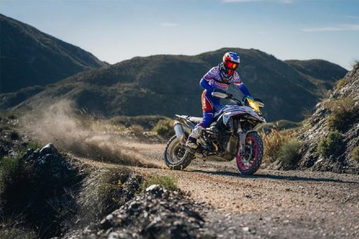 Zwei Wunderlich EDITION-X-ENDURO-Kits