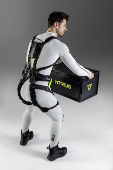 Exoskelette als fester Bestandteil der Intralogistik: hTRIUS setzt mit  BionicBack und BionicBack MOVE neue Standards
