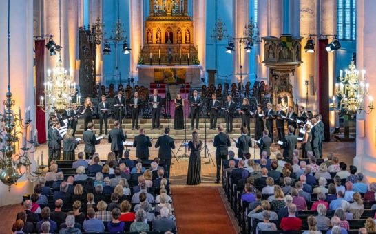 Chorgesänge der Renaissance bei Kerzenschein mit Lionel Meunier und Vox Luminis