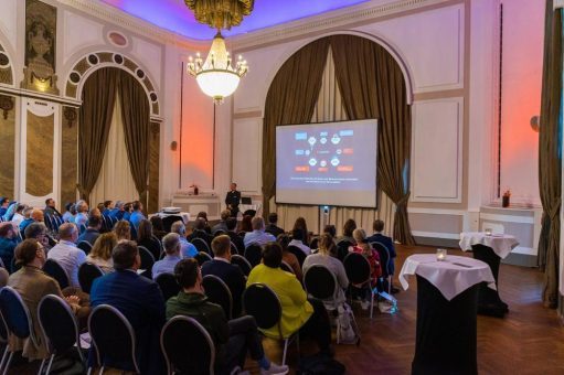 Wie Unternehmen und Verwaltungen von KI profitieren: Ein Rückblick auf das assono KI-Forum 2025