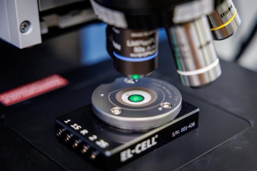 Neue Aluminium-Ionen-Zellchemie auf dem Batterieprüfstand