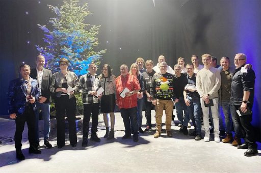 müller coax ehrt Jubilare im Rahmen der Firmen-Weihnachtsfeier