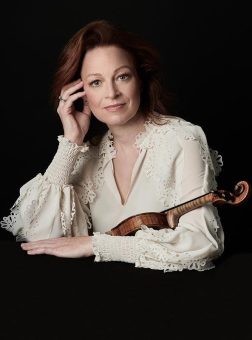 Mozarts „Kleine Nachtmusik“ mit Carolin Widmann und Akademie für Alte Musik Berlin