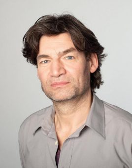 Zwei traurige Clowns suchen den Sinn des Lebens