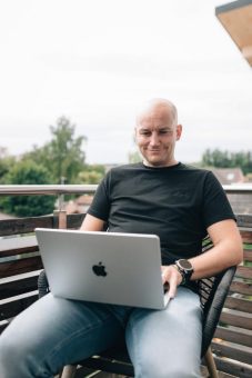 Christian Kirsch – Vom Scheitern zur Klarheit. Vom Klarheitsbauer zum KI-Buddy für den Mittelstand.