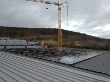 Sonnenenergie im Fruchtaufstrich – die beerenbauern GmbH produziert eigenen grünen Strom