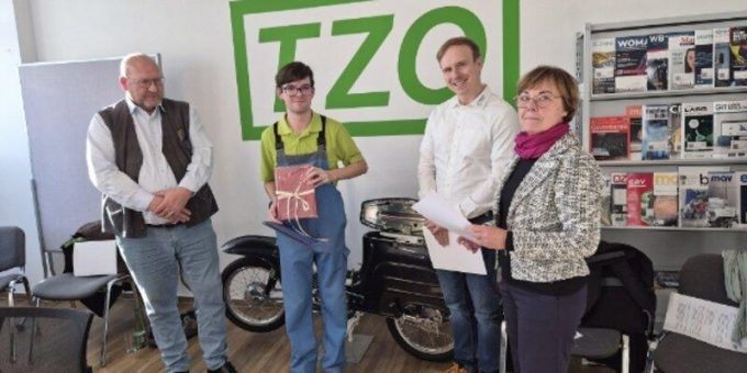 Bester Oberflächenbeschichter-Absolvent 2025 in Zwickau geehrt