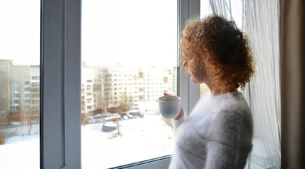 Wechseljahre im Winter: Warum Zähne und Zahnfleisch jetzt besonders sensibel reagieren