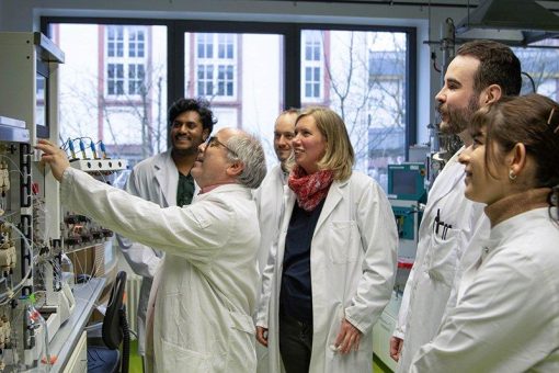 Zell- und Gentherapie mehr Menschen zugänglich machen