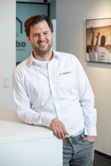 Experten-Interview im TV zu nachhaltigem Bauen: Michael Weihele, Geschäftsführer von naturbo, über ein cleveres System aus dem Allgäu