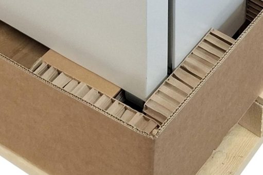 Automatisierte Fertigung ermöglicht papierbasierte Alternative zu EPS- Verpackungspolstern