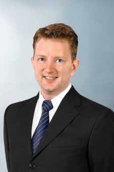 Vielseitiger Conti Hybrid Antriebsachsreifen nun auch als heißrunderneuerter ContiRe verfügbar