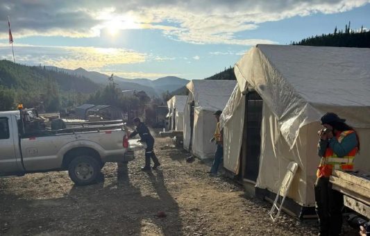 Sitka Gold: Neue Ressource schießt auf über 5 Mio. Unzen Gold – allein 2,25 Mio. Unzen aus Neuentdeckung Rhosgobel!