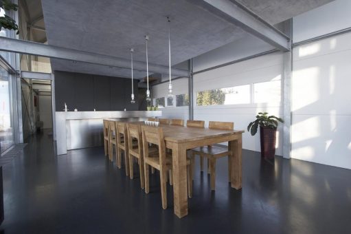 Brandschutz durch Feuerverzinken: R30 ohne kostenintensive Brandschutzsysteme erreichen