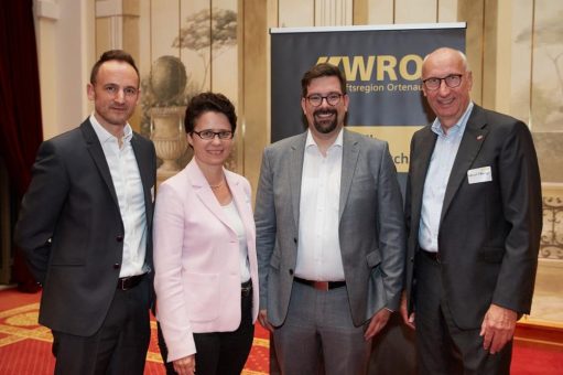 nectanet GmbH Politik trifft Wirtschaft „Mit Robotern leben – unsere nahe Zukunft in einer automatisierten Welt“, Dominik Bösl, Head of Robotic Futures bei FESTO AG