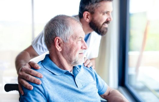 Zeitmangel in der Pflege: „Warum auf Reformen warten, wenn wir mit kleinen Umstellungen schon jetzt viel verbessern können?“