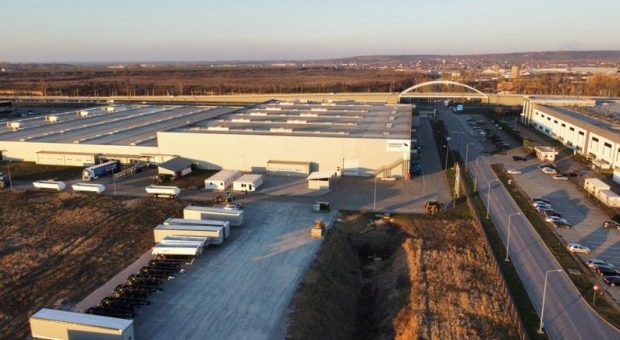 Neues Montagewerk in Rumänien: Schmitz Cargobull treibt Produktion in Zentraleuropa voran