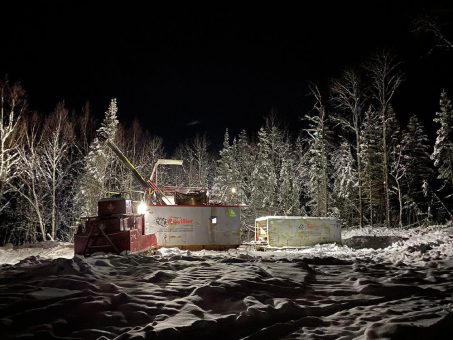 First Mining Gold: Miroir-Ziel wächst in die Tiefe – bis zu 30,58 g/t Gold erbohrt!