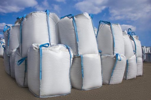 Vom Kettenbeutel bis zum Big Bag: S&Z Verpackung zeigt hocheffiziente Systemlösungen auf der SOLIDS