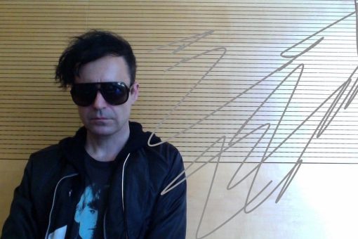 Vorab-Veröffentlichung der neuen Janosch Moldau Single  ‚Not At All‘ auf Patreon