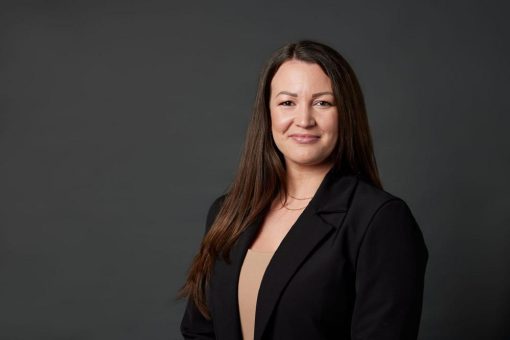 ASSA ABLOY auf dem NIS-2-Congress 2026: Warum zur Cyber-Resilienz auch die Tür gehört