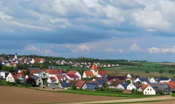 Die schönsten Aussichtspunkte im Nordries per Rad erleben