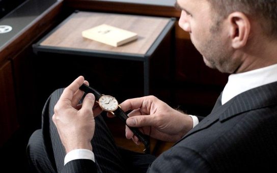 Automatikuhr richtig pflegen: 3 goldene Regeln für Präzision, Werterhalt und Komfort