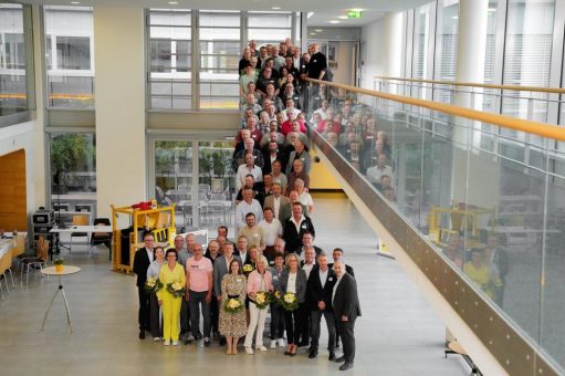 LEONHARD WEISS ehrt langjährige Mitarbeiter bei den Jubilarfeiern