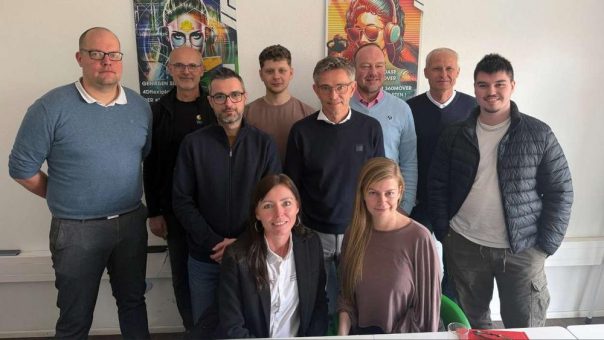 Internationale Partner zur Produktschulung bei NeoLog in Landshut