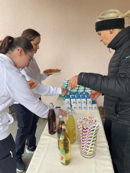 Gelebte Interdisziplinarität zum internationalen Tag der Pflege im Passauer Wolf Nittenau