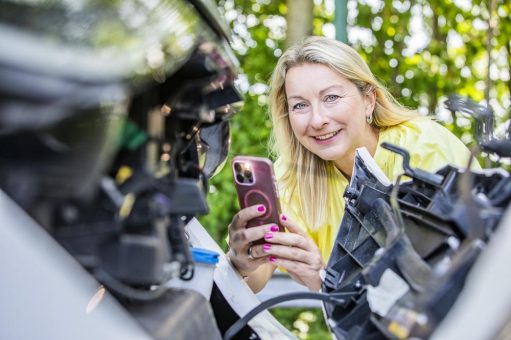 DEVK-Umfrage: Hohe Spritpreise machen den Wechsel zum E-Auto attraktiv