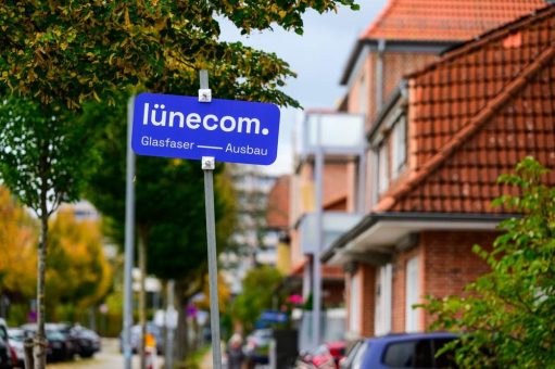 Infrastruktur-Offensive für den Wohnungsbestand: Jetzt wird die Glasfaser-Erschließung in Mehrfamilienhäusern für Eigentümer und Mieter signifikant vereinfacht