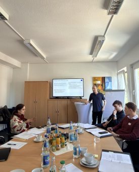 Quantentechnologien in die Anwendung bringen: Erfolgreicher Auftakt der „Quantum CXO Workshop Series“ in Karlsruhe